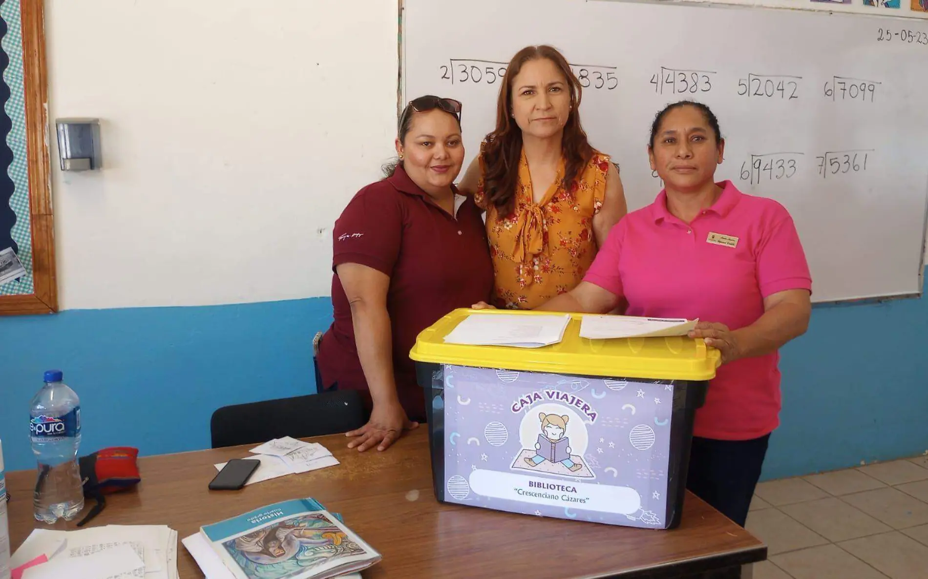 Los estudiantes de la escuela primaria “Profesor Francisco Celaya Vindiola” tienen a disposición libros de la “Caja viajera”